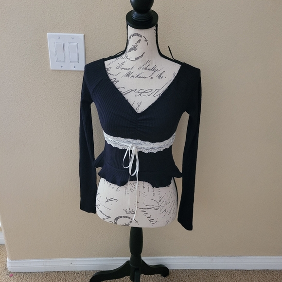 Kimchi Blue Tops - KIMCHI BLUE RIBBED CROPPED LONG SLEEVE